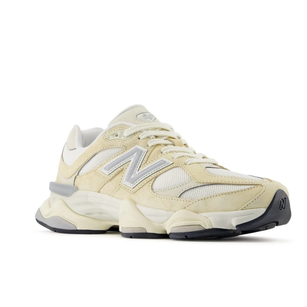 New Balance CALCIUM/ SEA SALT